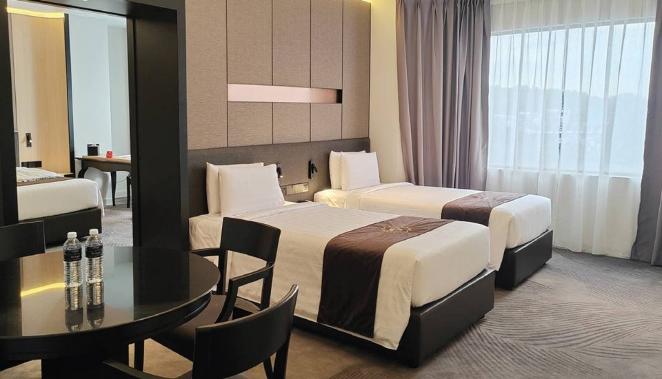 Pearl Executive Family